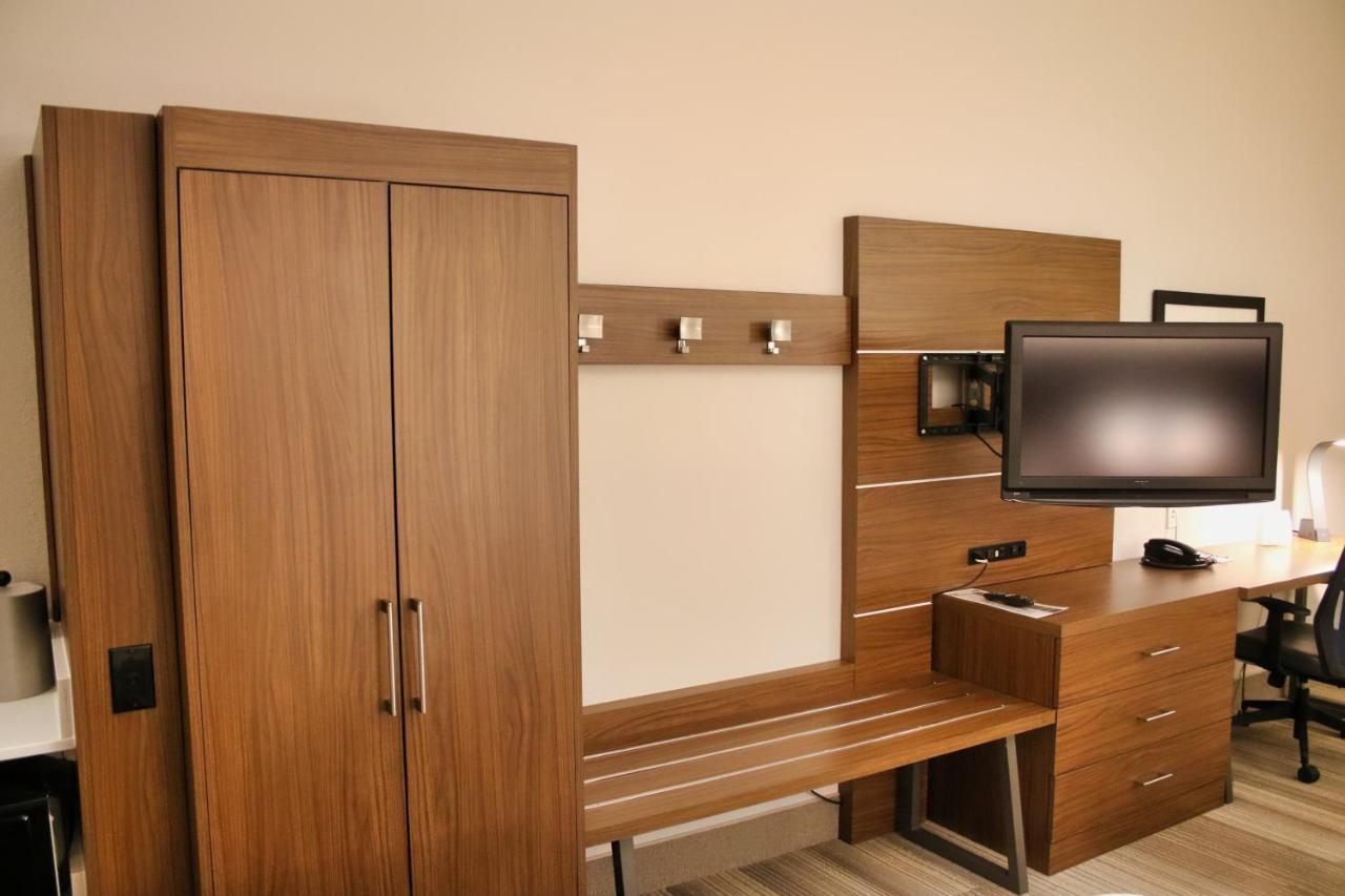 Holiday Inn Express By Ihg Douglas Exterior foto
