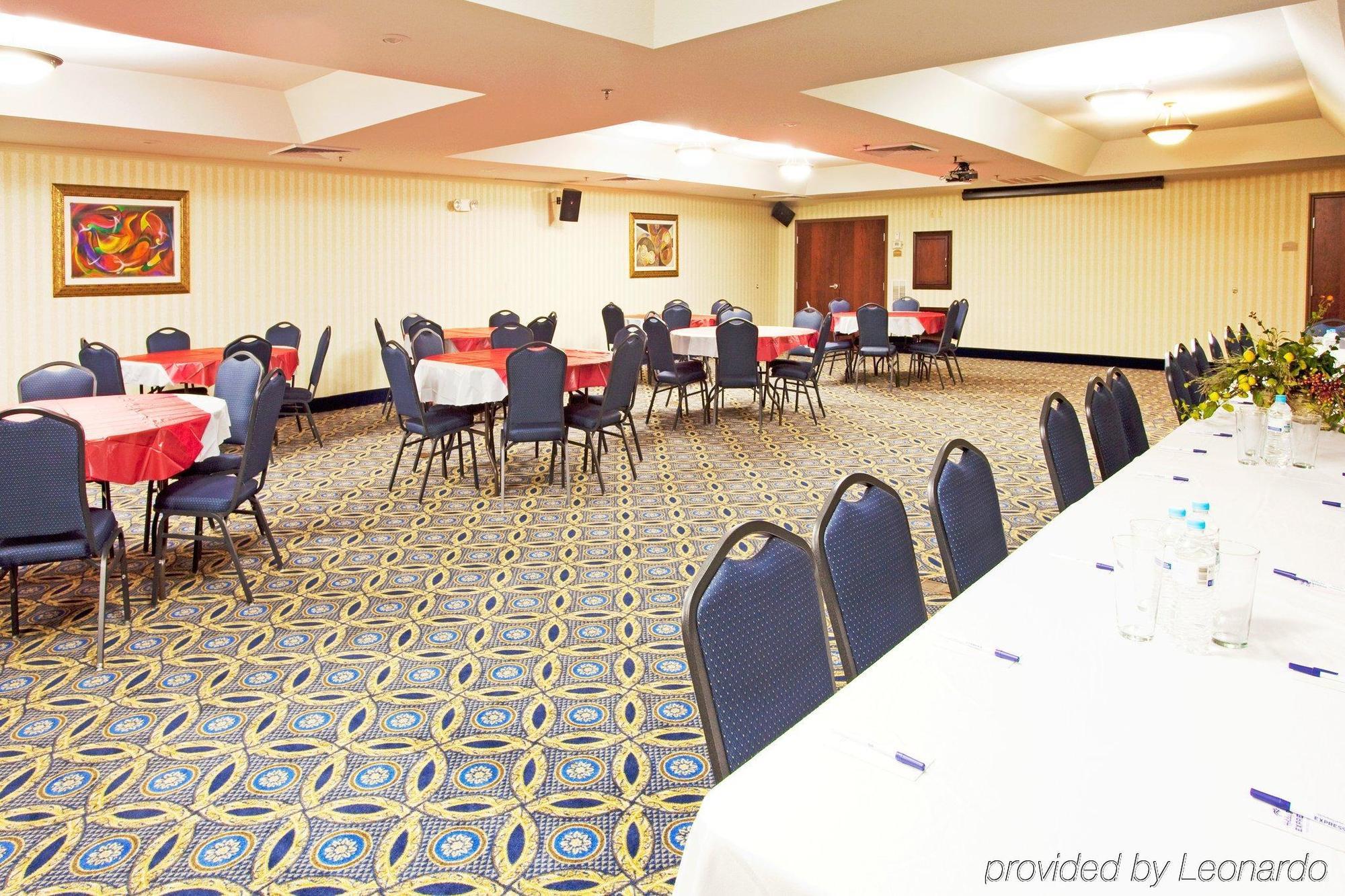 Holiday Inn Express By Ihg Douglas Facilidades foto